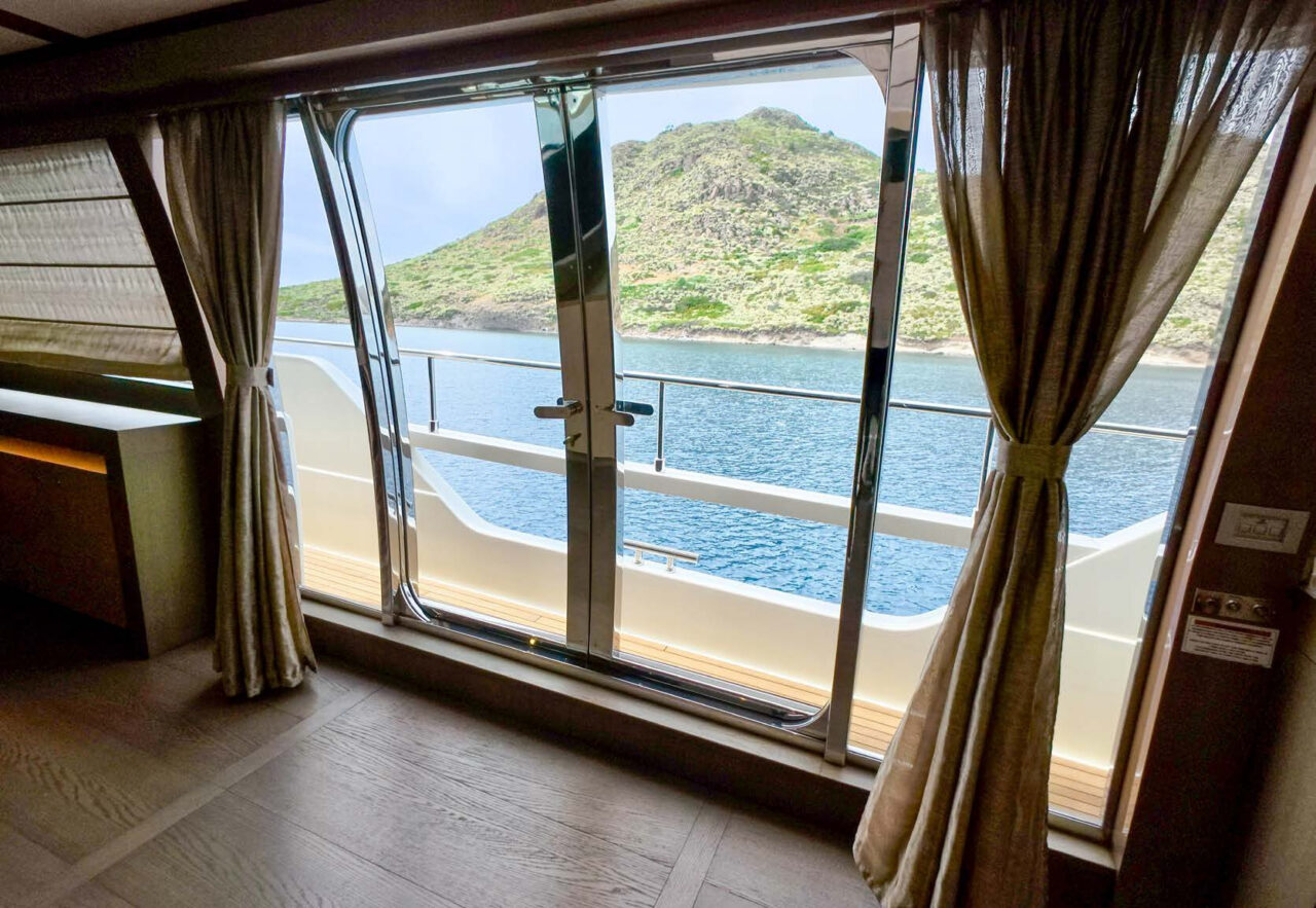 ferretti-960-satilik-05